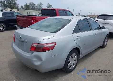 2007 Toyota Camry Le z USA, uszkodzony, nr VIN 4T1BE46K67U518316